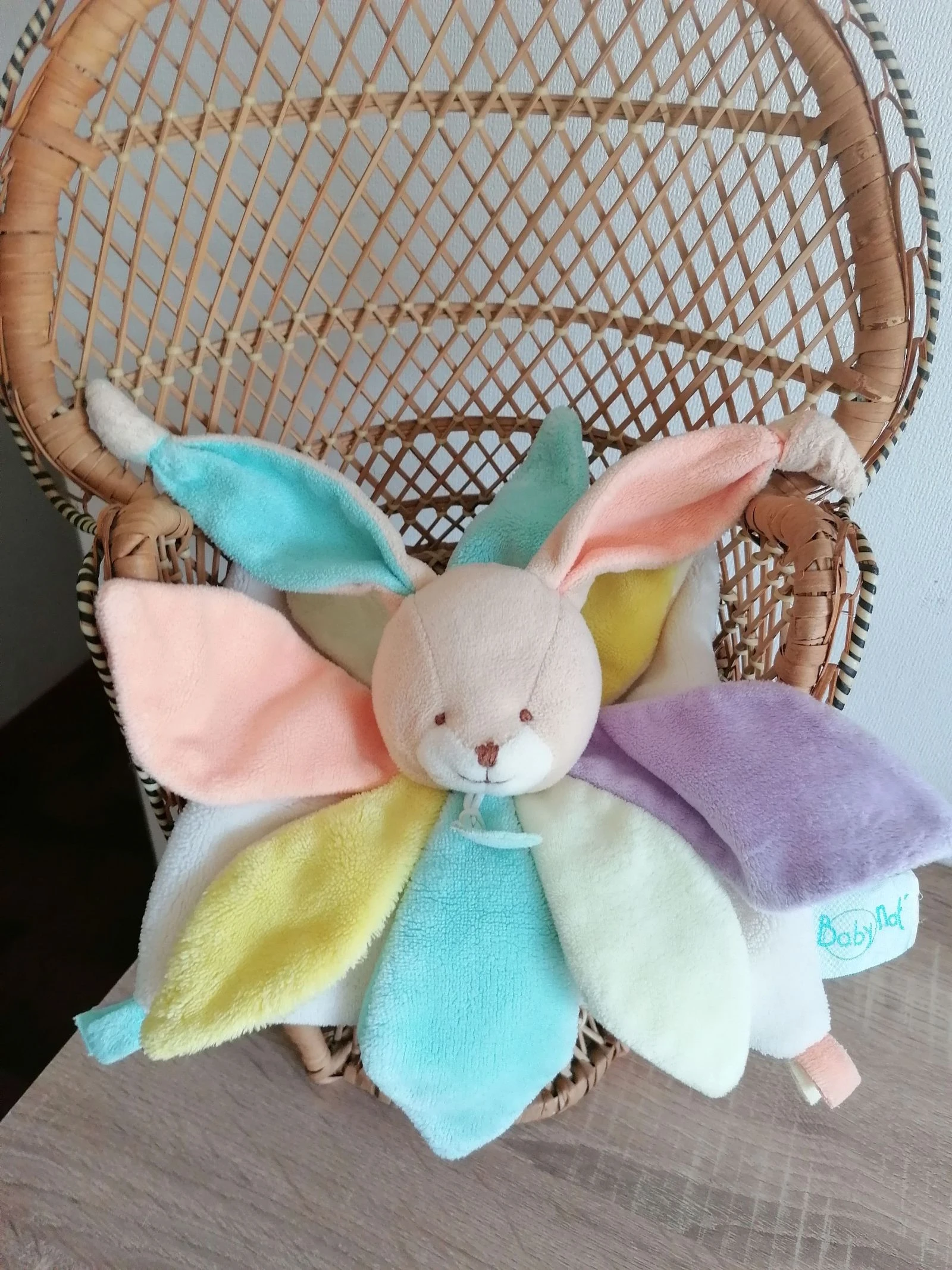 Doudou plat tête de lapin avec pétales Multicolore babynat 